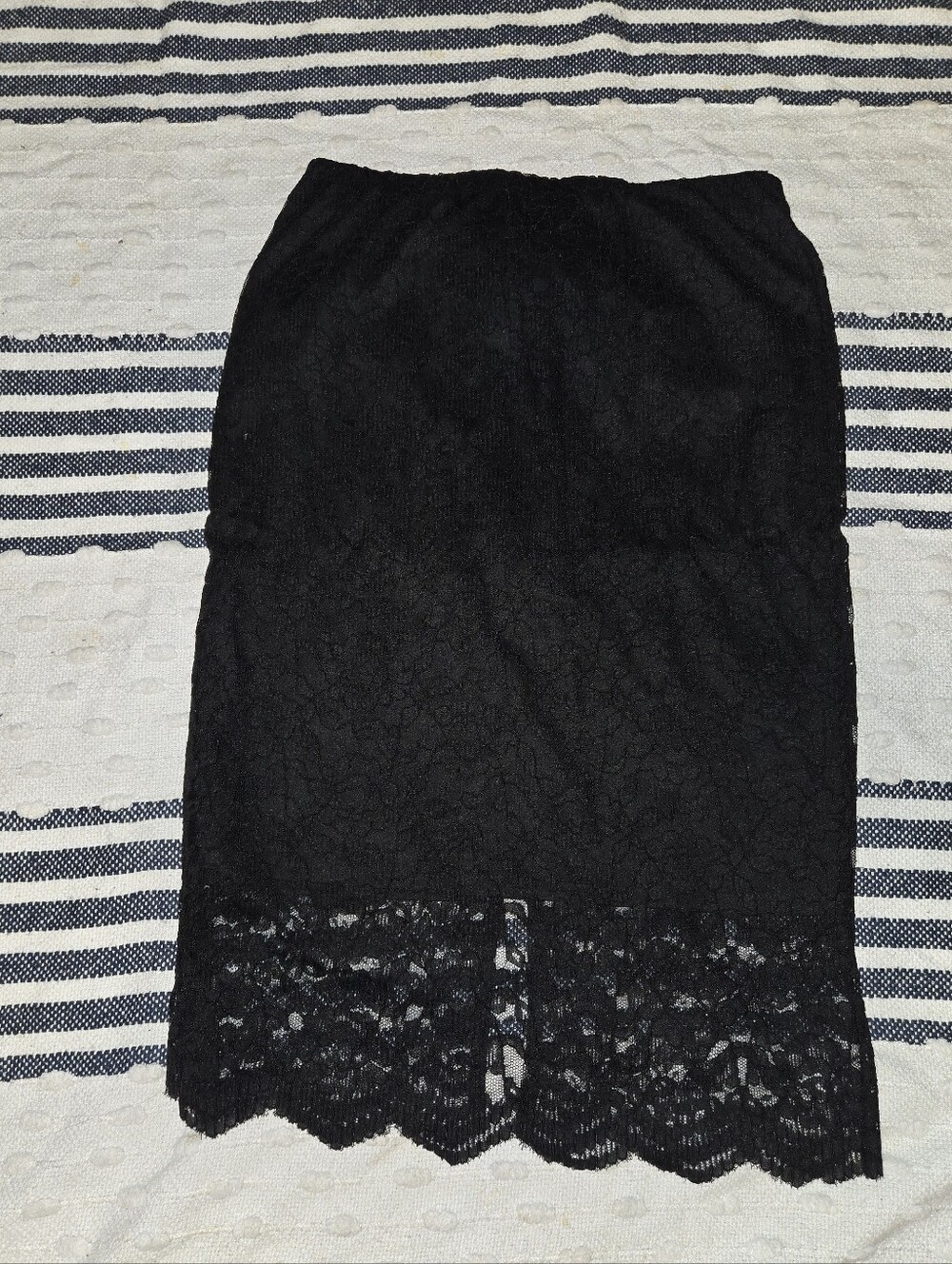 Lace pencil skirt, Mossimo, black stretch lace midi skirt XS -S